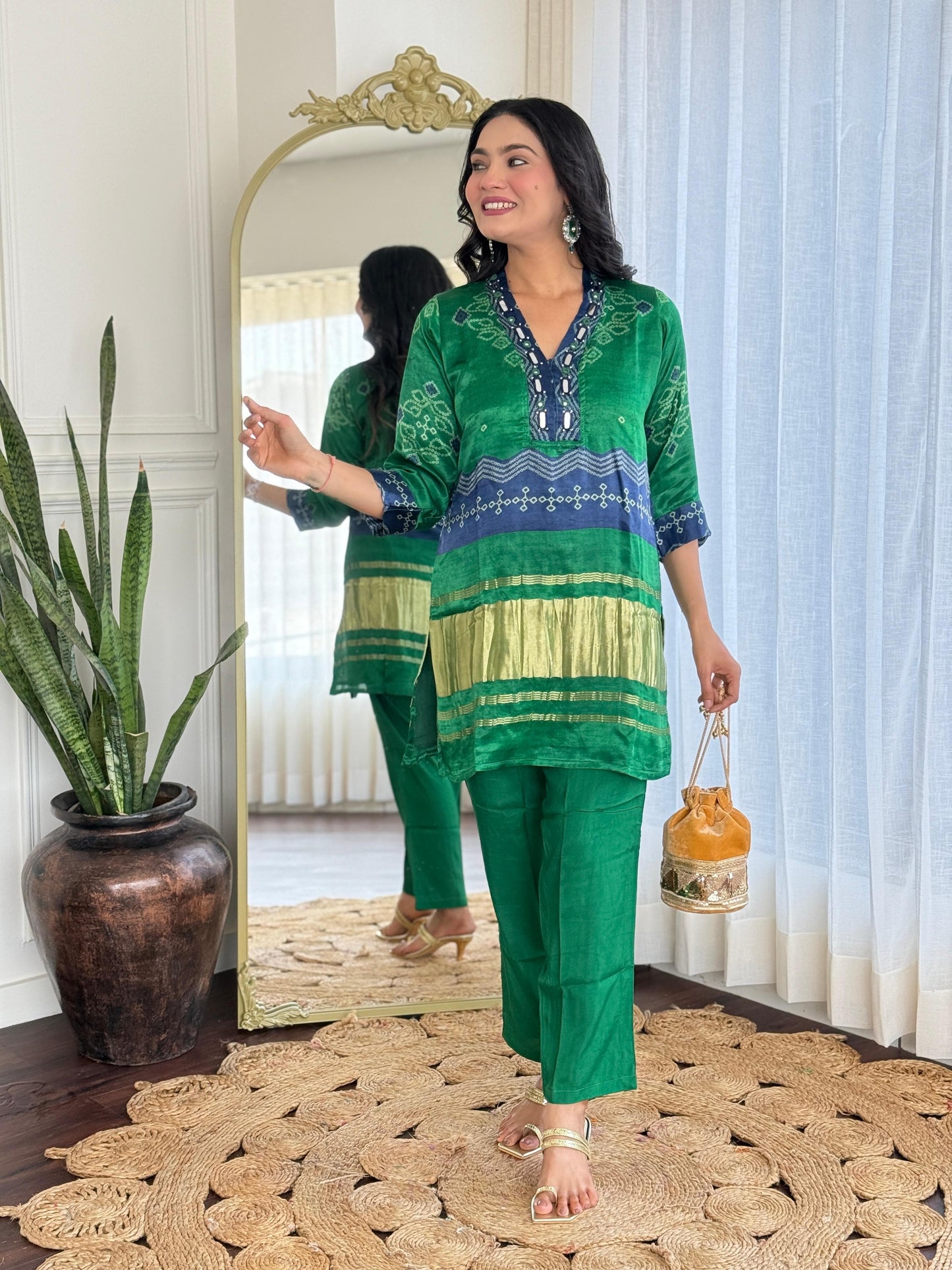 Pure gazi silk short kurti pant